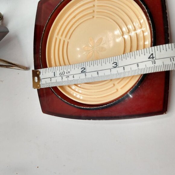 MCM Vintage Coasters set of 8 W/Metal Stand Plastic Amber with Cream Center - Picture 12 of 14